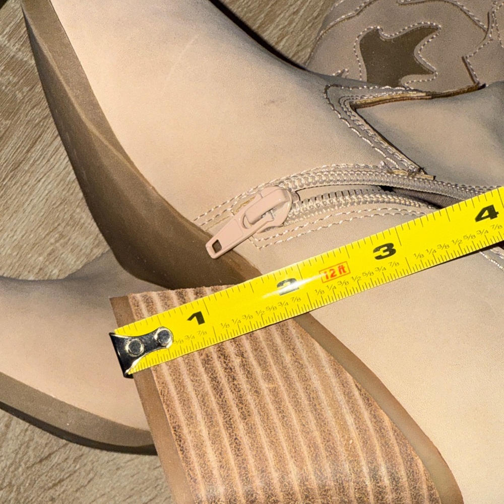 DV by Dolce Vita Beige Heeled Boots - Picture 9 of 11